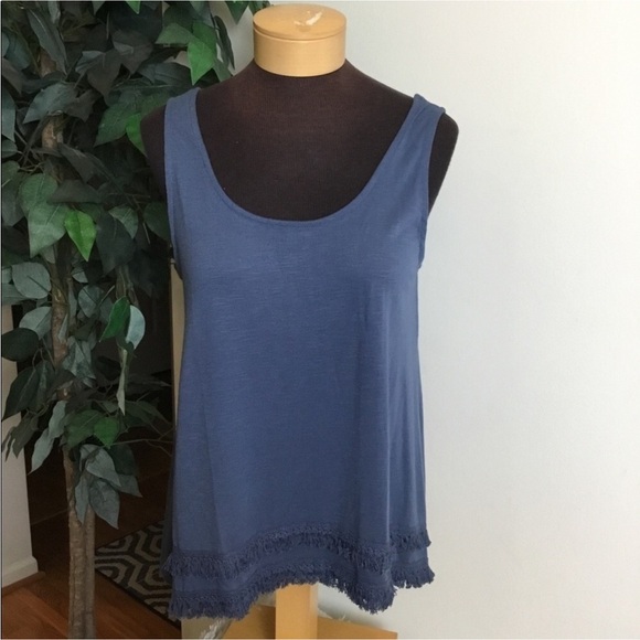 Wallflower tank top with fringe detail Woman’s L blue shark bite hem - Picture 1 of 12